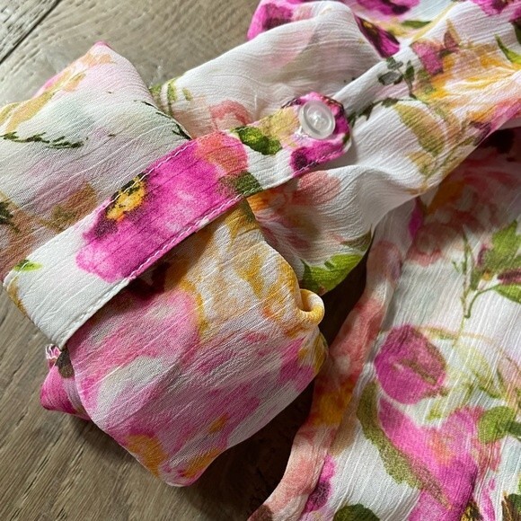 Kut From The Kloth Pink Foral Rose Printed Semi-Sheer Women's Top Blouse(Size M) - Picture 9 of 12